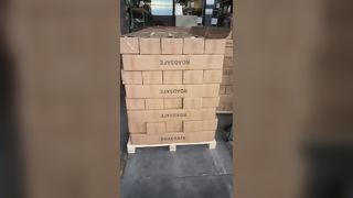 壁と柱を保護するゴム製コーナーガード